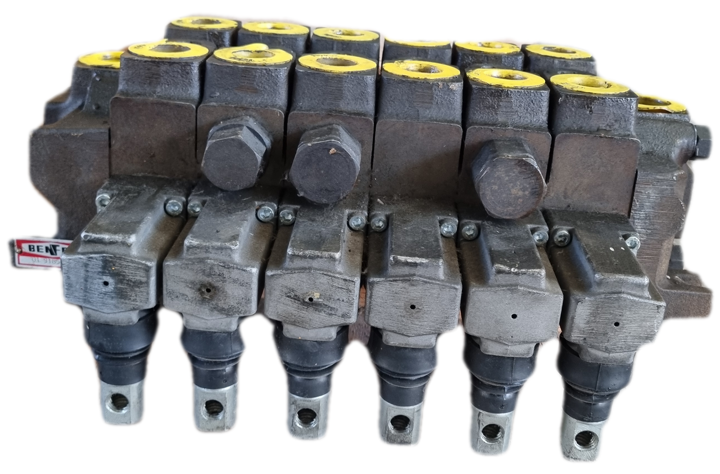 019185300-Benfra distributor